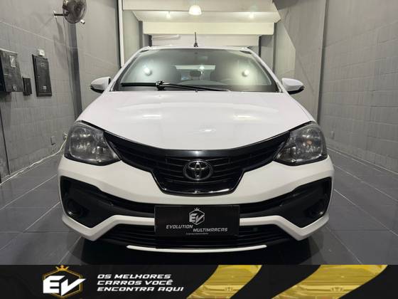 TOYOTA ETIOS 1.5 X PLUS 16V FLEX 4P AUTOMÁTICO